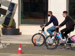 João Almeida e Ruben Guerreiro promovem uso da bicicleta em Lisboa