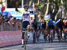 Biniam Girmay vence 10.ª etapa, Juan Pedro López segue líder do Giro d’Italia