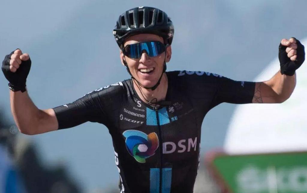 Romain Bardet abandona o Giro à 12.ª etapa devido a doença