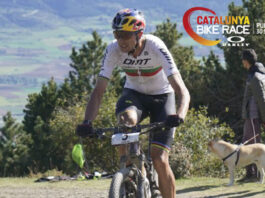 Tiago Ferreira e Vera Looser, são os líderes da Catalunya Bike Race by OAKLEY