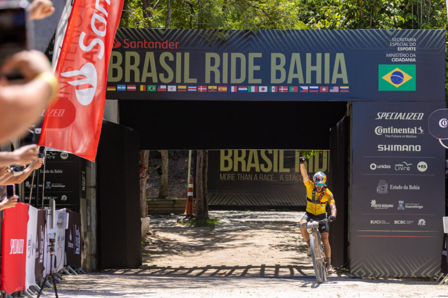 Marcella Toldi e Henrique Avancini com a mão no título, Tiago Ferreira 2º na geral da Brasil Ride Bahia