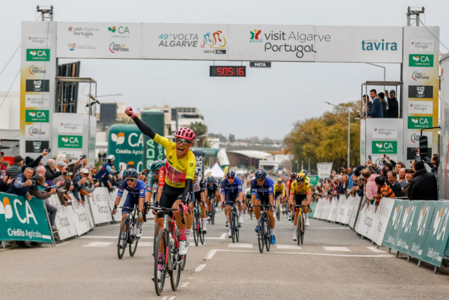 Magnus Cort vence terceira etapa e reforça liderança da geral da Volta ao Algarve