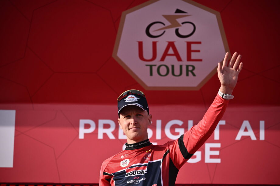Tim Merlier vence sprint com ‘photo finish’ milimétrico no UAE Tour