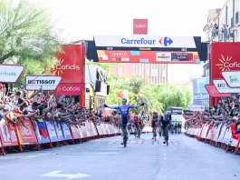 Kaden Groves vence quarta etapa ao sprint, Remco Evenepoel segue líder da Volta a Espanha