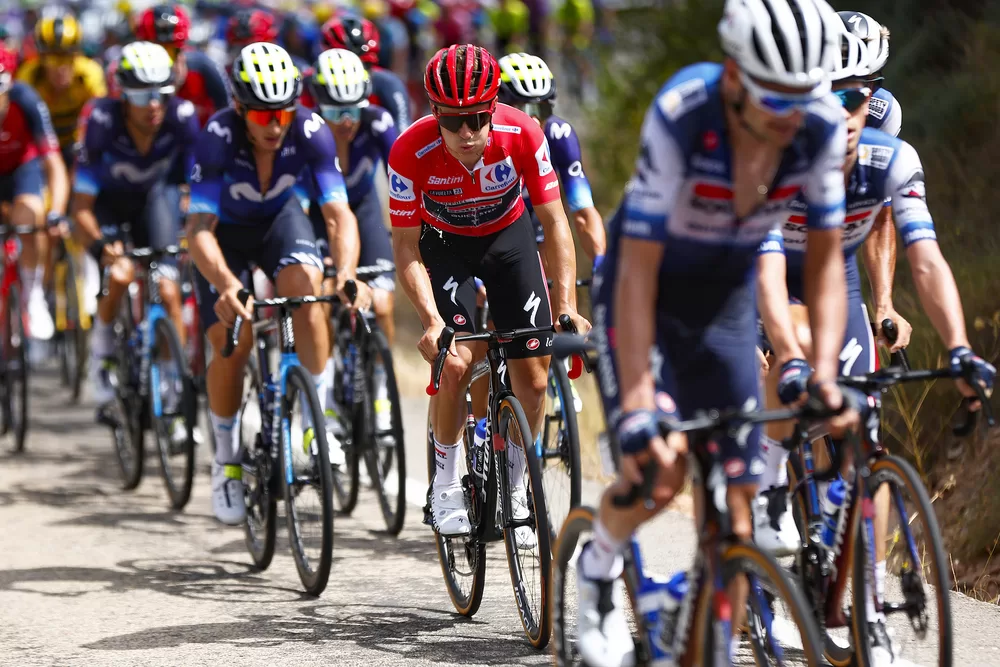 Sepp Kuss vence sexta etapa da Vuelta, Lenny Martinez assume liderança da geral